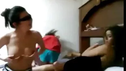 صورت گاییدن, لزبین, سکس با آب گرم, کیر در دیدن فیلم سکسی کوتاه حلق
