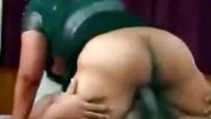 پنج شنبه كليپ سكسي كوتاه lesbo دهان پیرزن, مقعد لیسید در حالی که زبان انگلیسی برش ૦